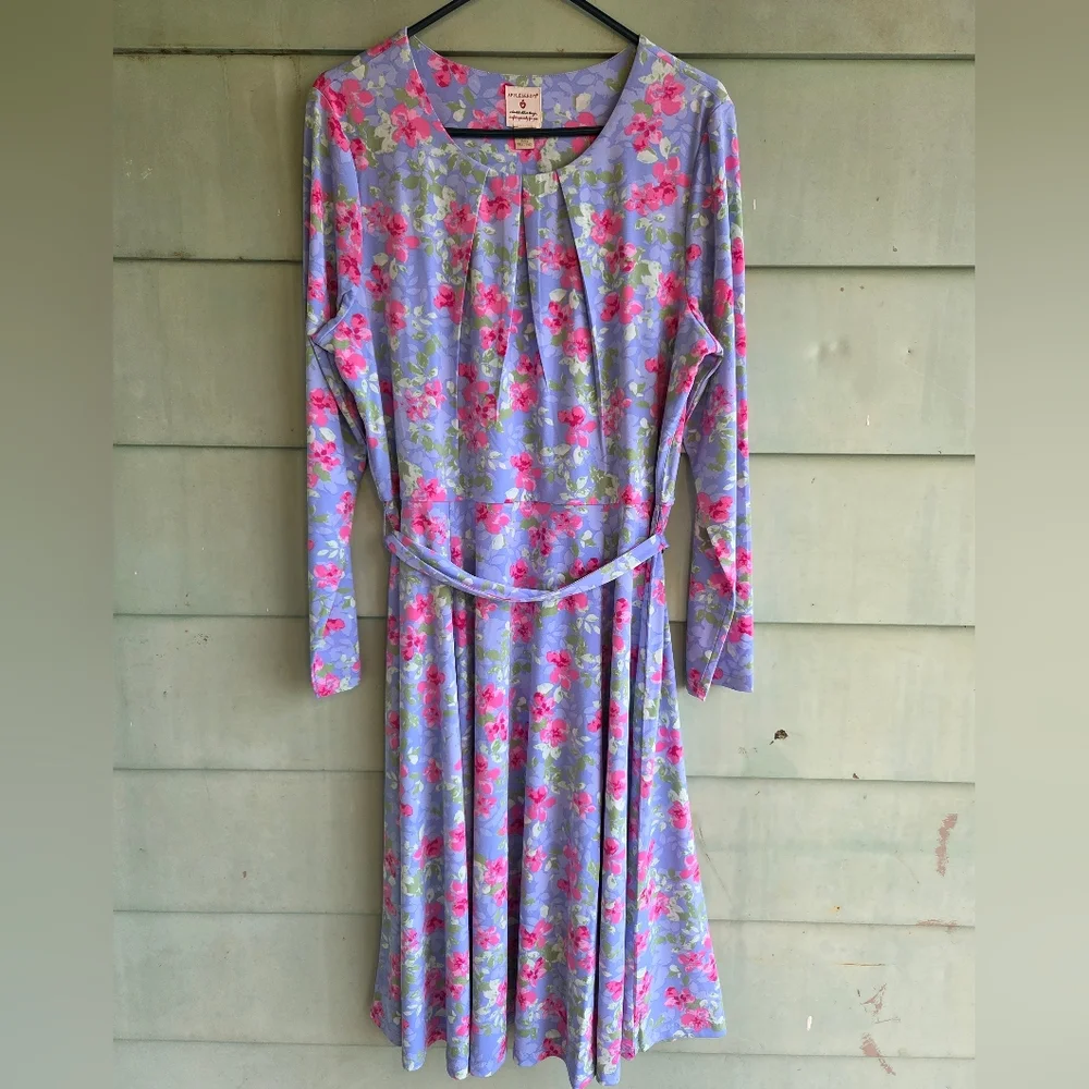 Appleseed's Spring Dress - Picture 1 of 3